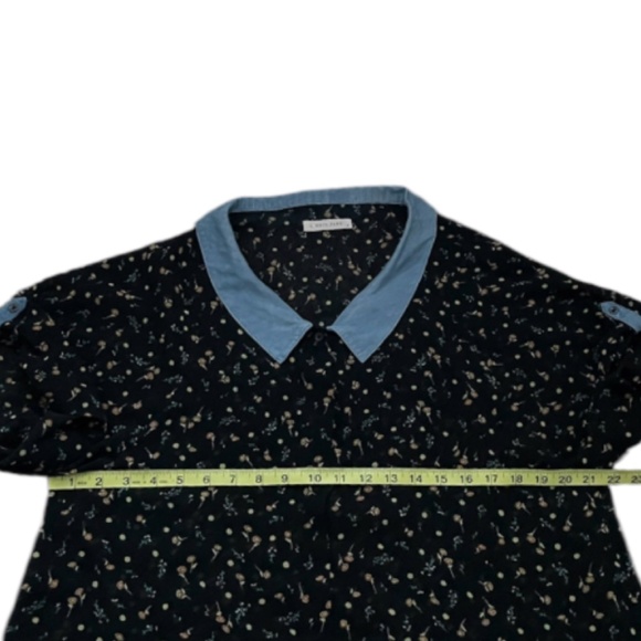 Lowry’s Farm Japanese Brand Black Floral Top Size Medium - Picture 6 of 9